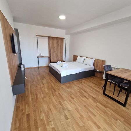 Luxury Apartment Iva III Skopje Bagian luar foto