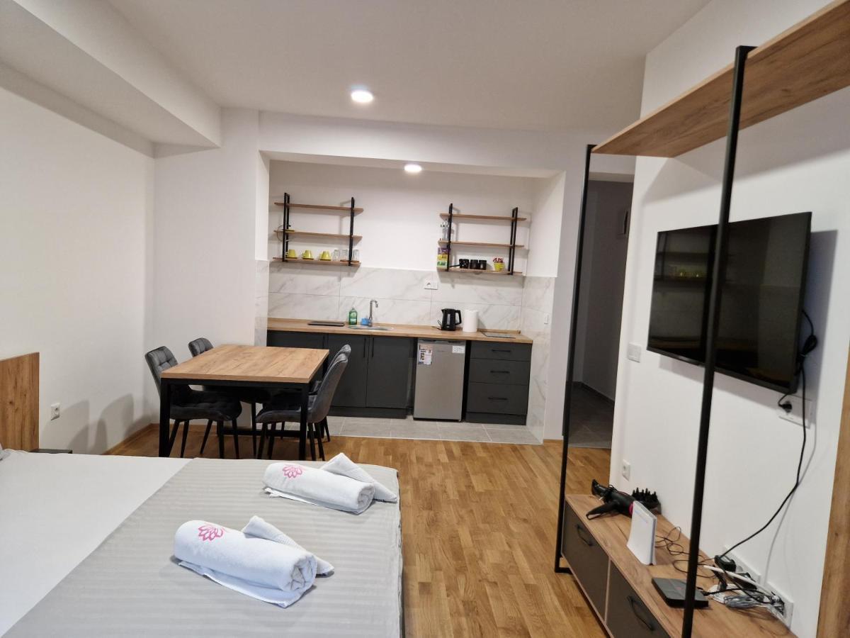 Luxury Apartment Iva III Skopje Bagian luar foto