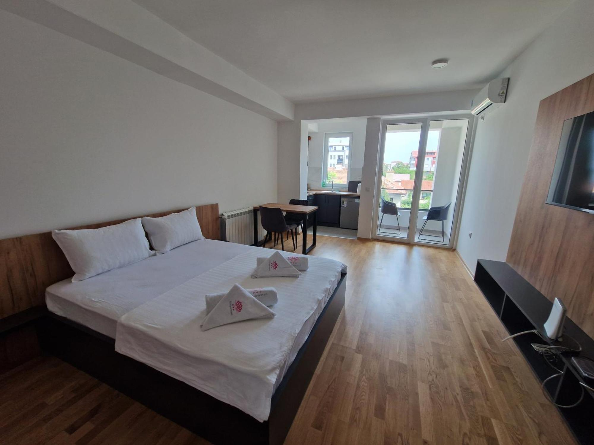 Luxury Apartment Iva III Skopje Bagian luar foto